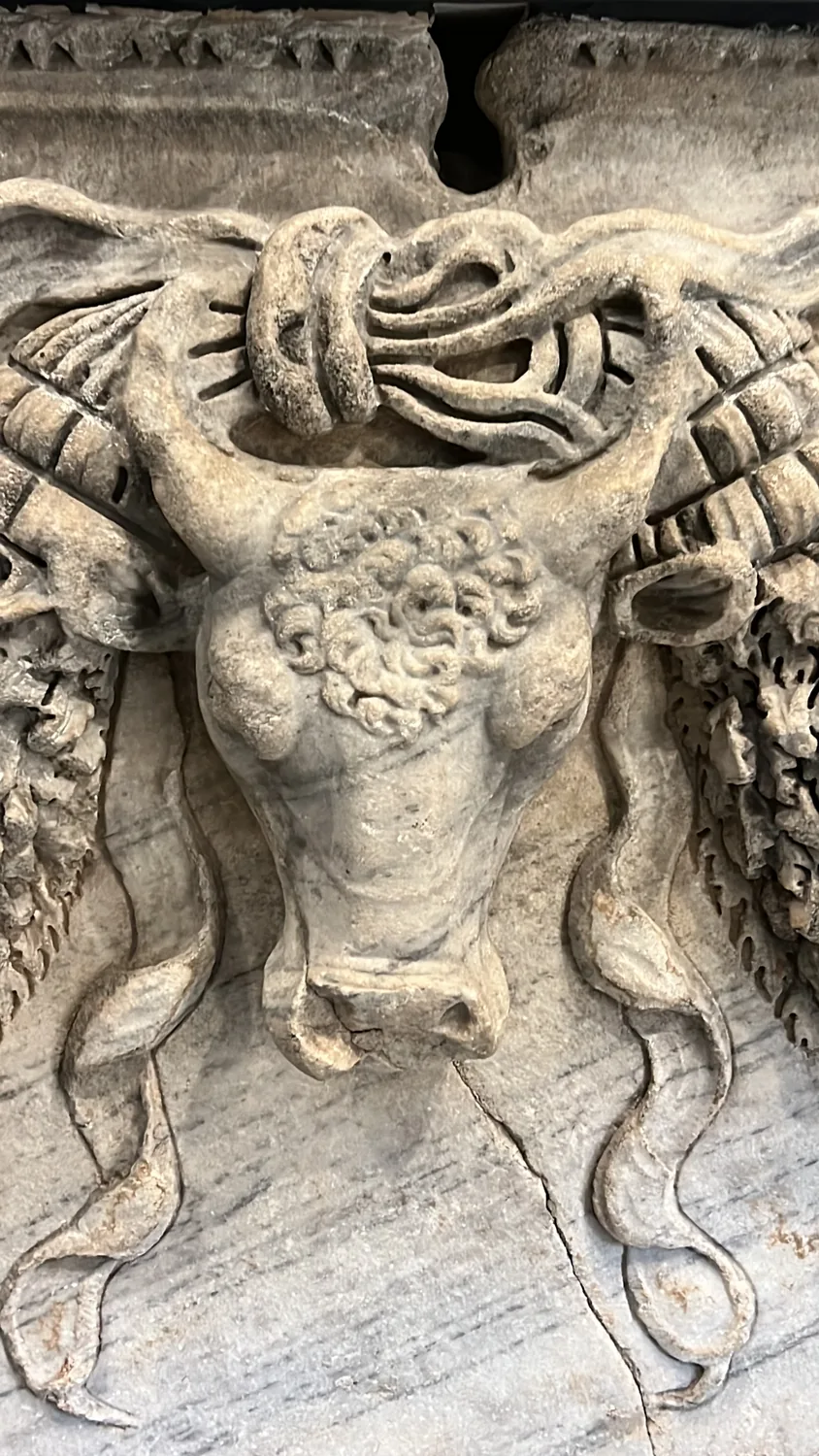 goddes-of-fertility-bulls-heads-ephesus-ancient-city