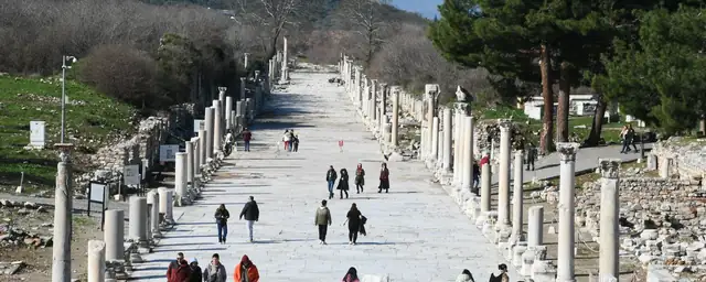 Visitors on Arcadian Street in Ephesus